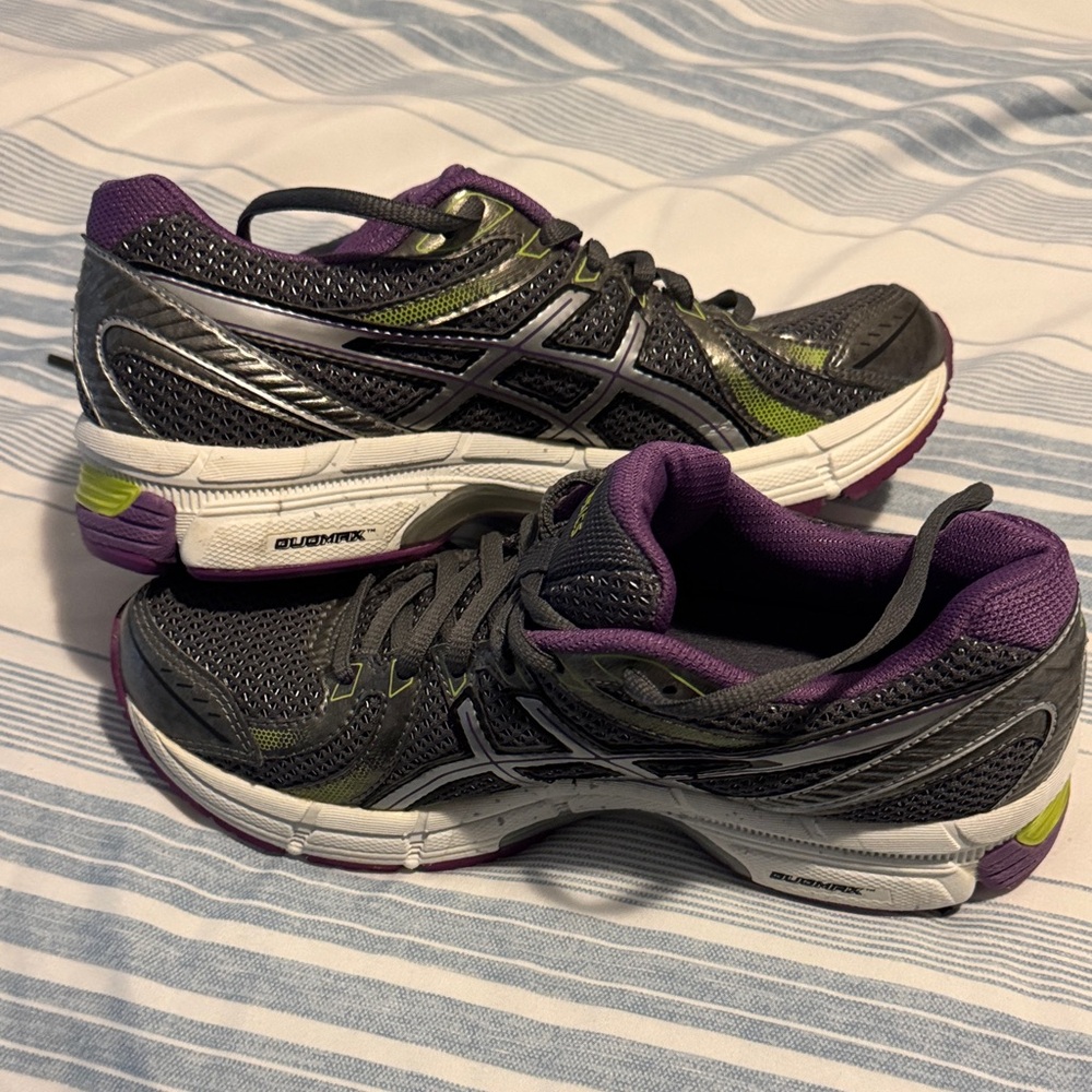 ASICS never worn - Duomax Gray & Purple Running Shoes